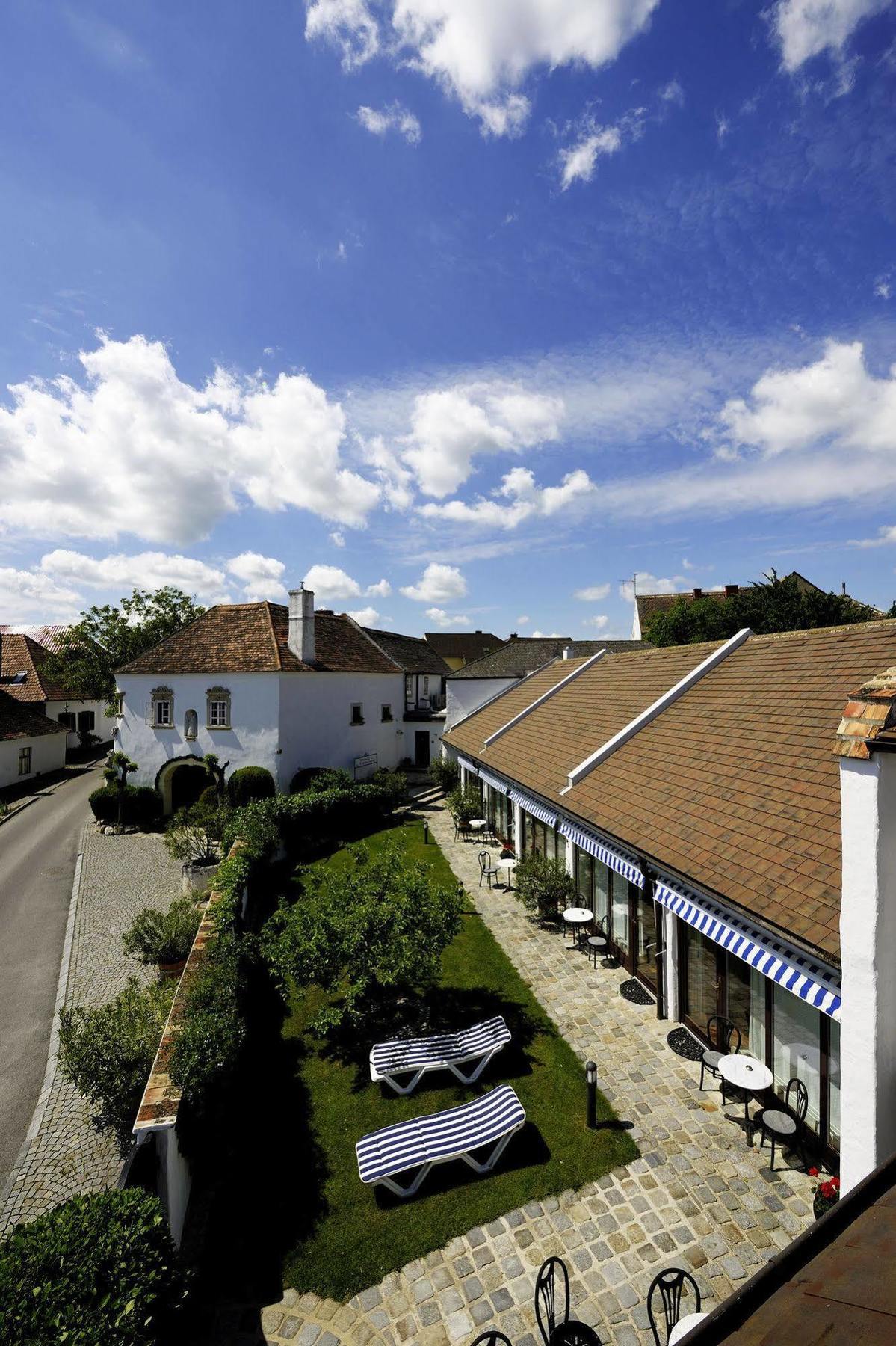 Herberge An Der Nikolauszeche Purbach am Neusiedlersee Exterior photo